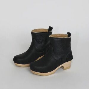 NO. 6 5" Pull On Shearling Clog Boot on Mid Heel in Ink Aviator, Size 39